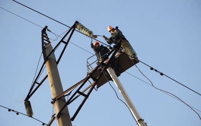 Russia strikes energy infrastructure in Odesa region, leaving thousands of homes without electricity