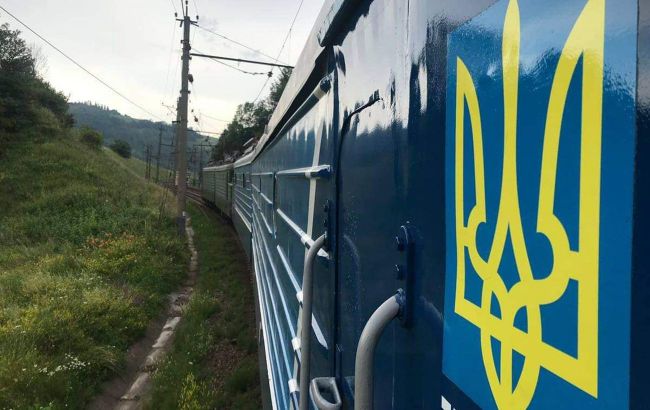 Russia attacks passenger train just 2 km from Polish border