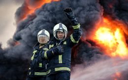 Kyiv hit by multiple attacks: Hits reported, medics and rescue teams respond