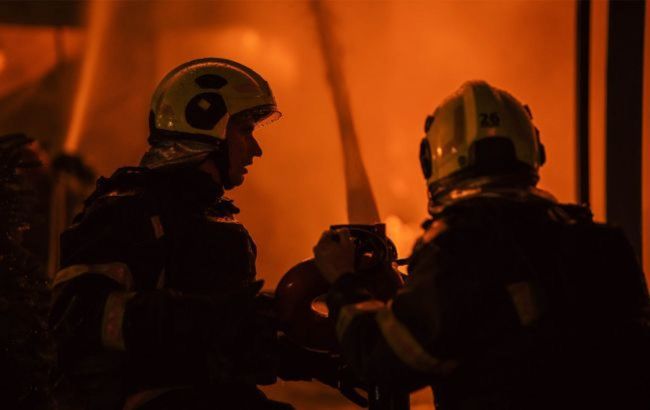 Russian strike hits warehouses in Ukraine's Dnipro, fire breaks out