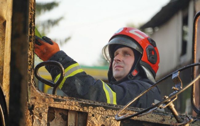 Russia bombs busy civilian area in Ukraine's Sumy region, casualties reported