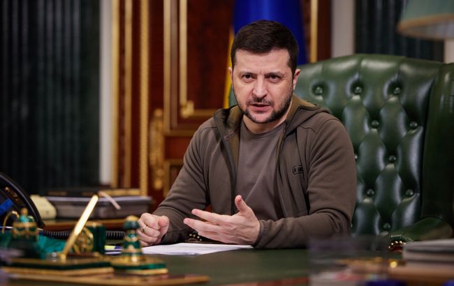 Forbidden books import from Russia and Belarus, Zelenskyy signs law