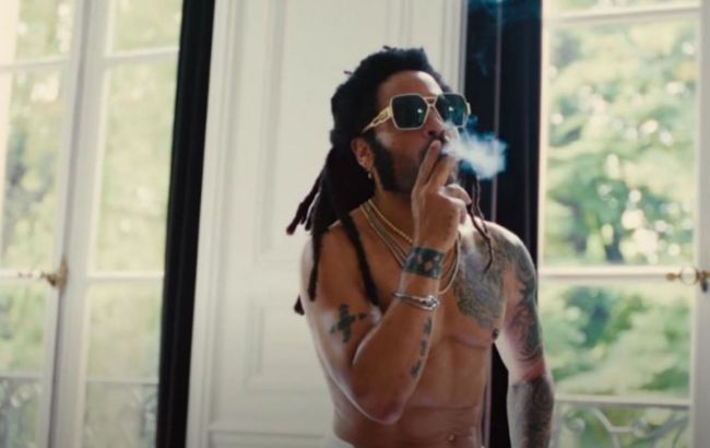 Naked Lenny Kravitz shows his 59-year-old body in music video directed by a Ukrainian