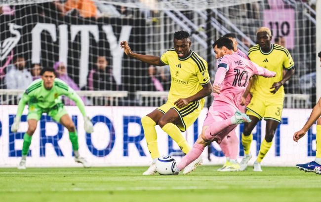 Messi reaches 900 goals faster than Ronaldo - Stats breakdown