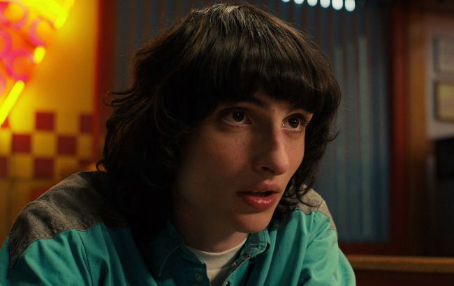 'Stranger Things' celebrity donates to Ukraine in secret every month