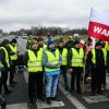 Ukraine-Poland border blockade: One checkpoint reopened