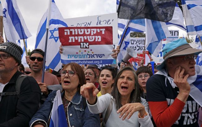 Protests against government begun in Israel