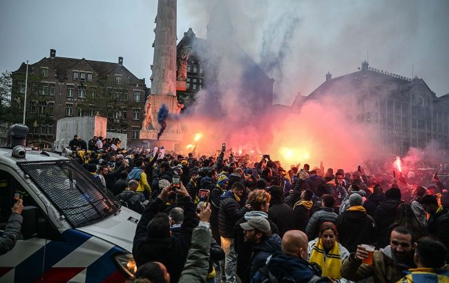 Anti-Israel protests erupt in Amsterdam, with dozens of people arrested