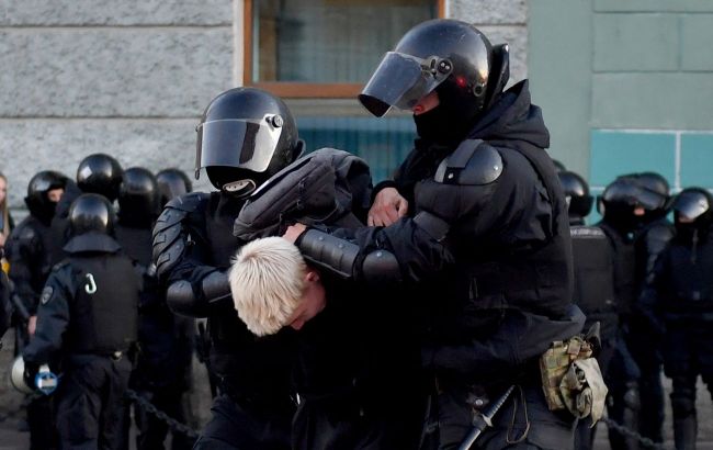 Russia prepares for possible protests as mobilization announcement looms