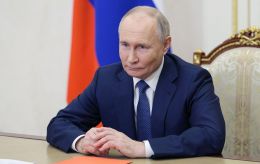 Putin decides to expand conditions for use of nuclear weapons