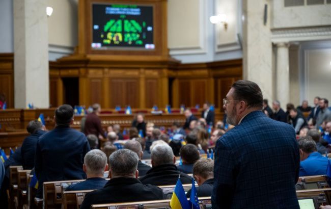 Ukraine takes another step toward EU membership with new minority education law