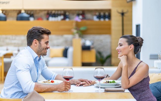 5 things you should never talk about on first date