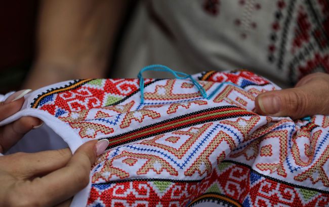 'Prayer without words': What colors on Ukrainian vyshyvanka mean