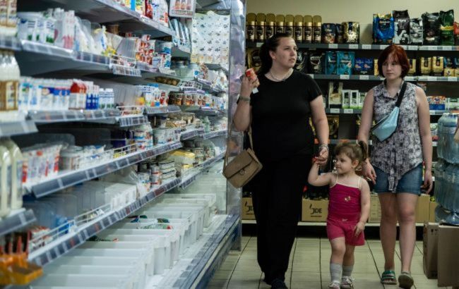 Essential food shortages hit Russian-occupied Crimea as store shelves empty