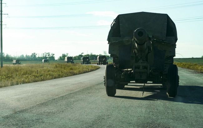 Crimea supply corridor is falling apart as Ukrainian troops burn Russian military vehicles