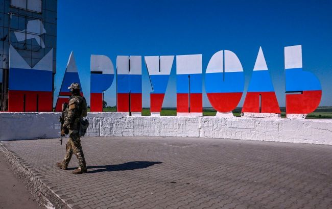Russian military mine bridges in Mariupol: Battle is inevitable