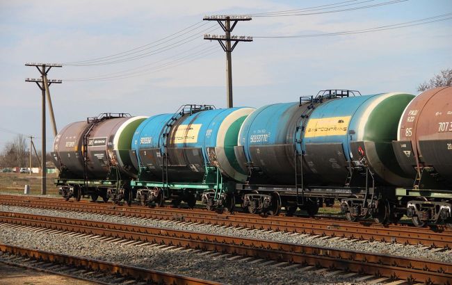 Russia resumes gasoline supplies from Belarus, intelligence reports