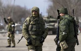 Occupiers fortify abandoned high-rises in Crimea, say partisans