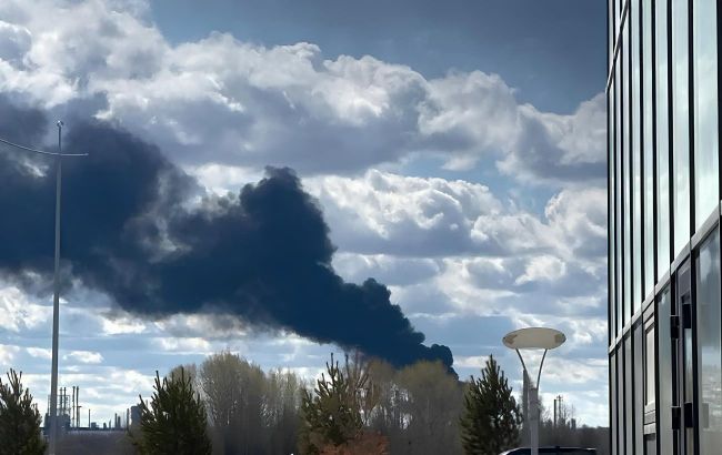 Massive fire engulfs Perm refinery after Ukraine's 1,500+ km deep strike inside Russia: What we know