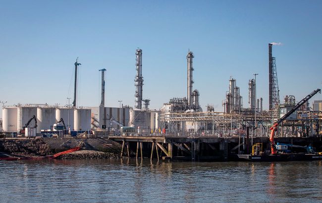 Trump's tariffs and low river levels spark Europe's worst logistics crisis since pandemic