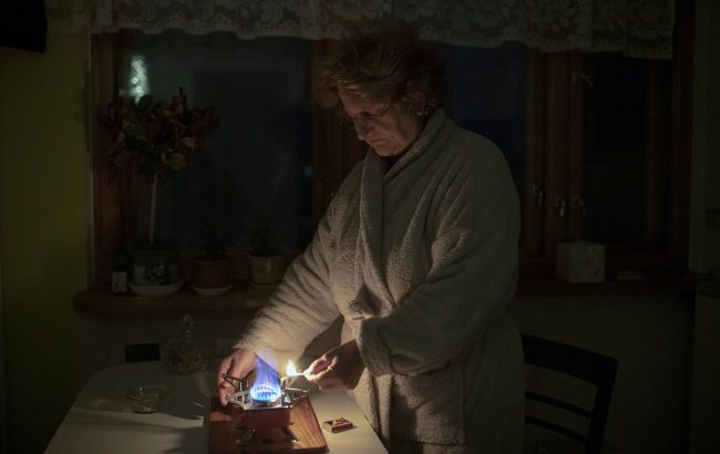 Massive Russian assault knocks out power in Kremenchuk