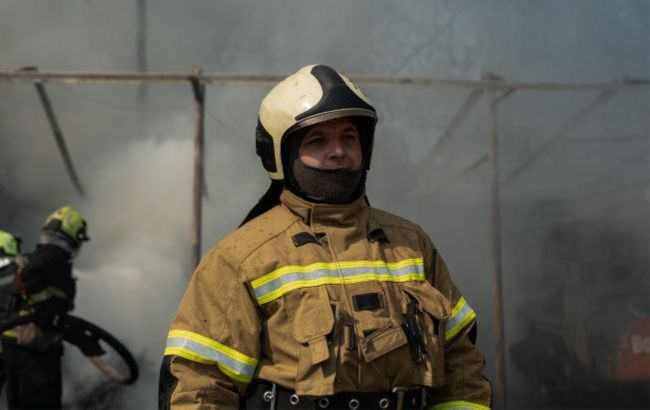 One killed, several hurt as Russia hits Zaporizhzhia with guided bomb