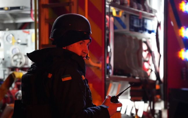 Russian drone strikes multi-storey building in Zelenskyy's hometown: Footage