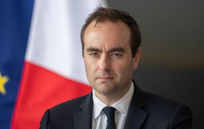 France's prime minister announces new government lineup
