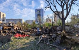 Russian attack hits Mykolaiv: homes destroyed, civilians hurt