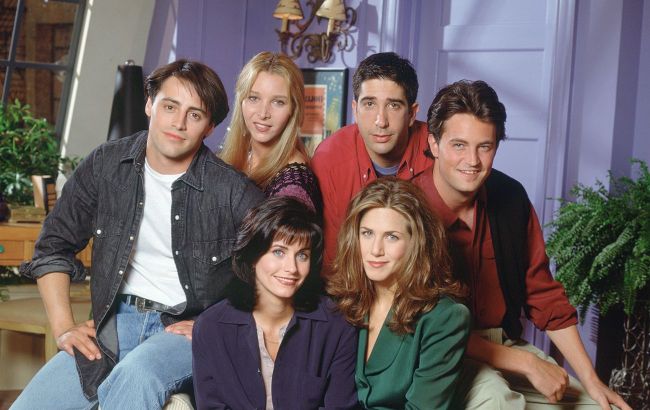 'Friends' actors react to Matthew Perry's death: 'We are all so utterly devastated'