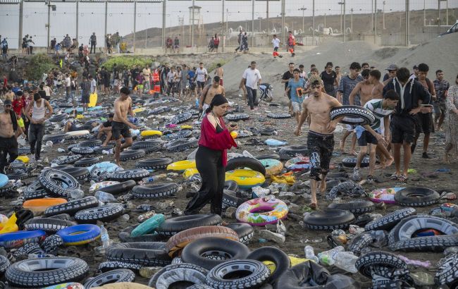Spain moves closer to solving Ceuta's migration crisis &mdash; Bloomberg 