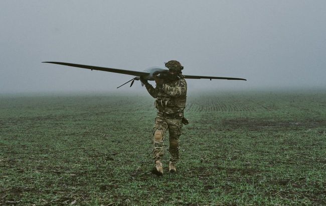 Ukrainian forces strike Russian radar, logistics hubs and troop clusters