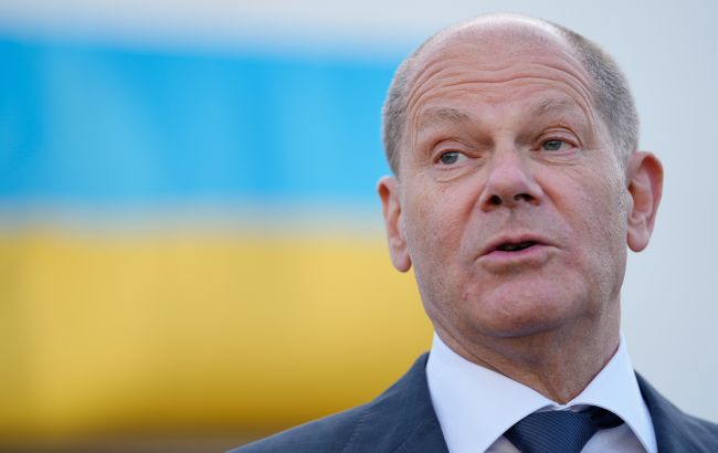 Scholz: 'We need to discuss security guarantees for Ukraine'