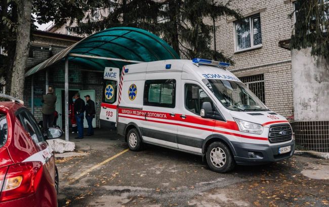 Explosions rock Zaporizhzhia: Injuries reported as district covered in smoke after Russian bomb strike