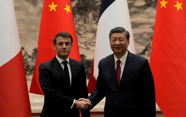 Xi says China backs Ukraine peace deal 'acceptable to all parties' after talks with Macron
