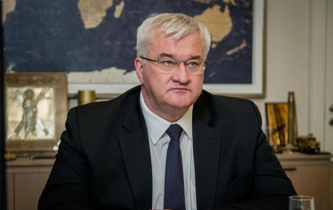 Russia strikes near Ukrainian-Polish border in Yahodyn, Ukraine's FM says