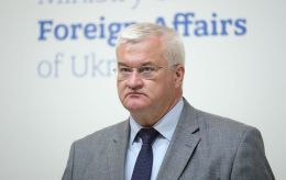 Ukraine's Foreign Minister announces pressure plan on Russia