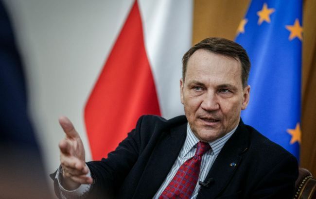 Polish FM proposes European Legion that would include Ukrainians