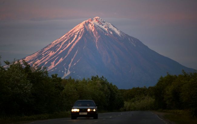 First eruption in 600 years: Kamchatka's Krasheninnikov volcano awakens