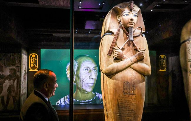 Giant statue of Ramesses II found in Egypt