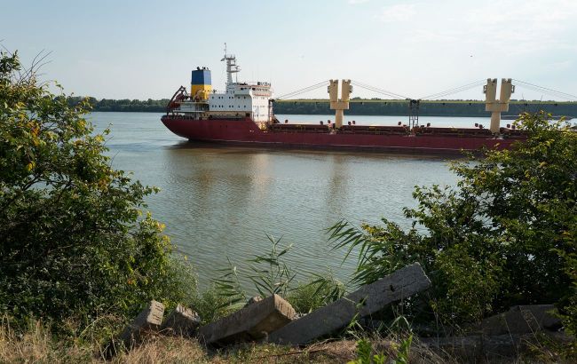 Ukraine restarts shipping through Bystre canal connecting Danube to Black Sea