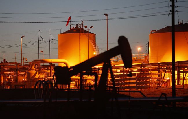Oil prices fall for third straight day as Hormuz deal hopes grow