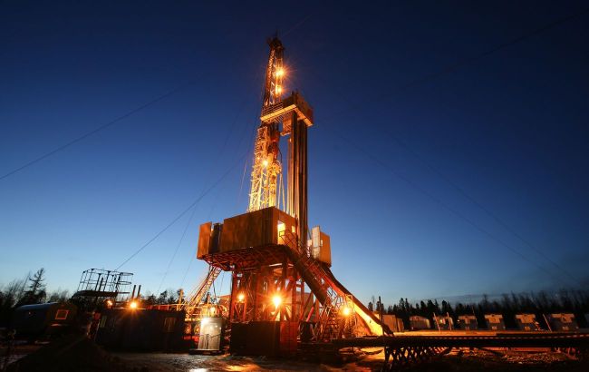 IEA eyes massive oil reserve release to tame prices &mdash; WSJ