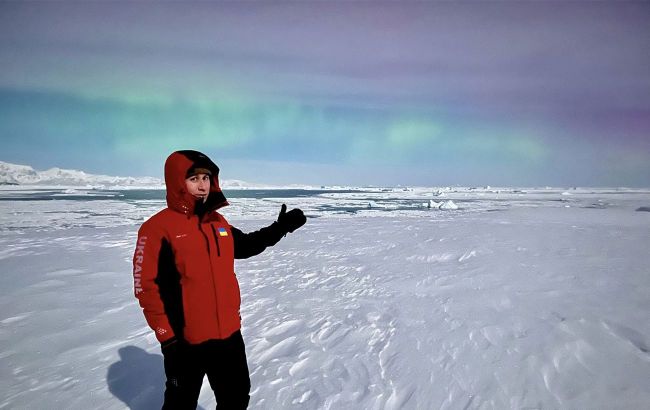 Ukrainian polar explorers catch rare southern aurora: Incredible footage