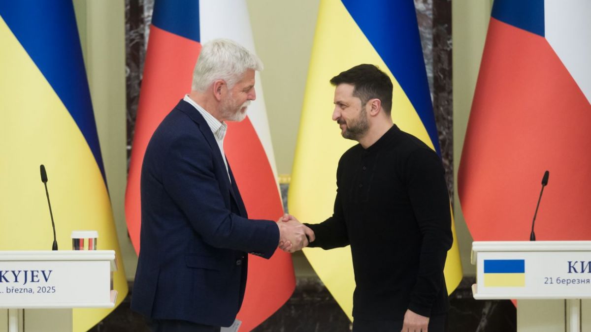 Zelenskyy discusses continuation of assistance to Ukraine with Czech president