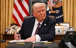Trump signs sweeping Russia sanctions bill