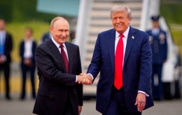 'Stab in the back': Ukraine outraged as Trump embraces Putin's peace plan – FT