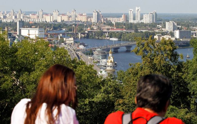 Four more countries warn citizens against traveling to Ukraine after US alert