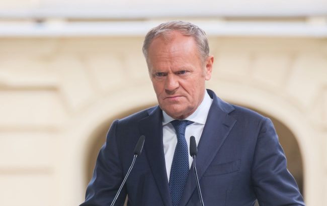 Tusk says Ukraine corruption scandal complicates war support
