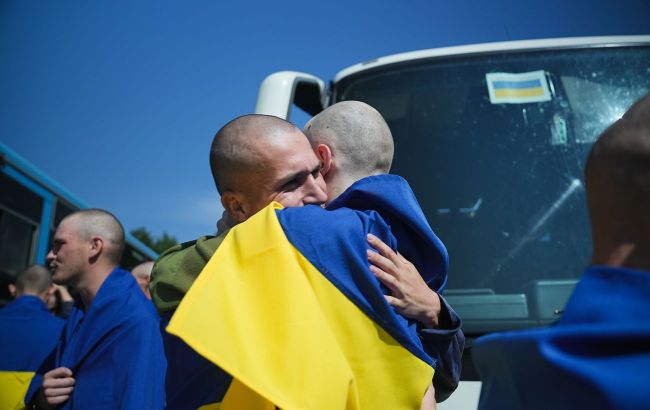 Ukraine brings 103 more defenders home from Russian captivity